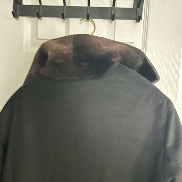 Custom Shearling Jacket - Picture 4 of 5